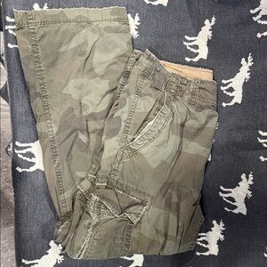 American Eagle Outfitters Green Cargo Pants